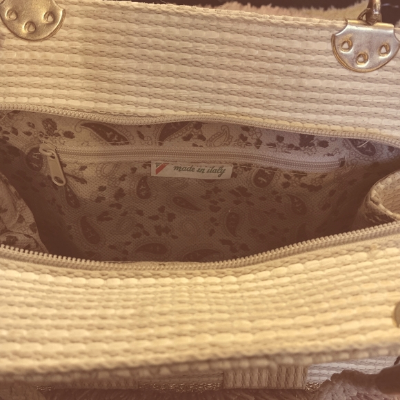 MCM Italian Vintage 60s Cream and Metallic Gold Shoulder Bag - Picture 6 of 9